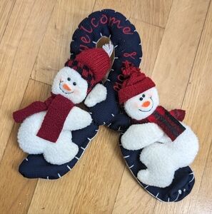 Cute Snowman Pair Door Knob Hanger. "Welcome Snow" 8"